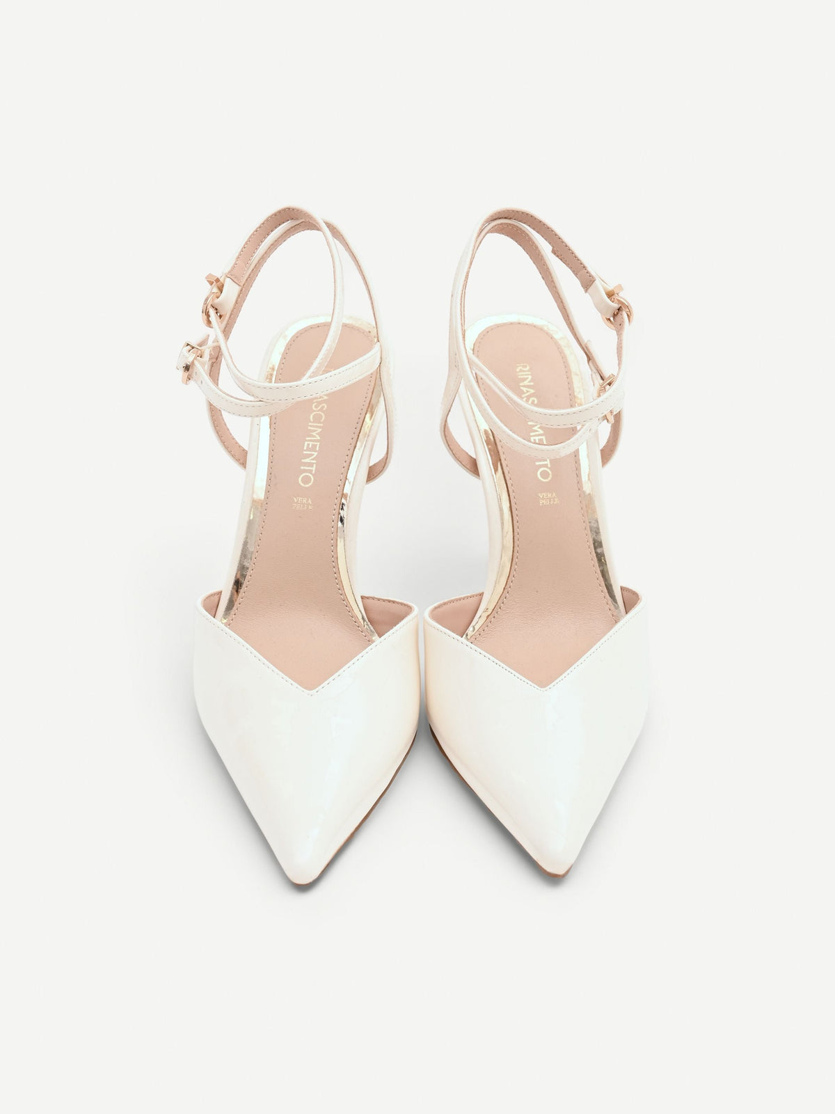Décolleté beige effetto vernice con laccetti