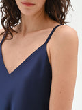 Top in raso blu navy con spalline sottili