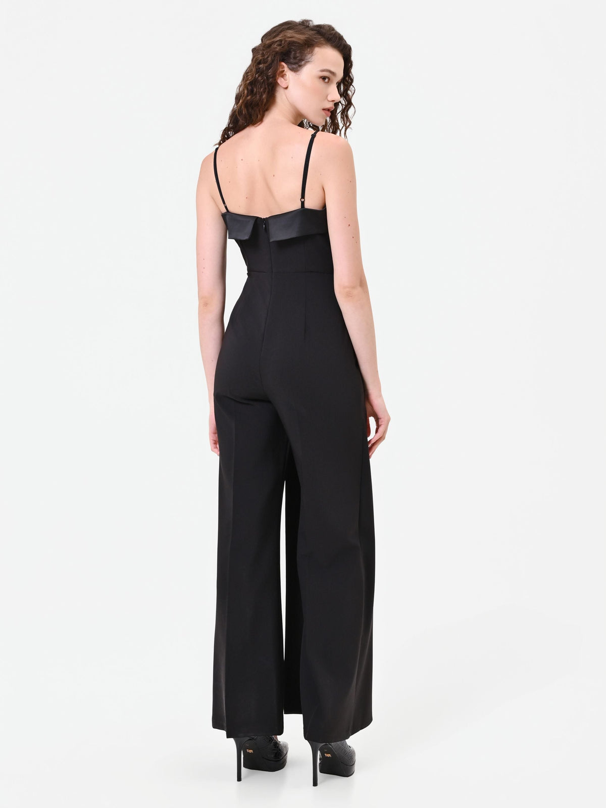 Tuta bustier nera con rever lucido