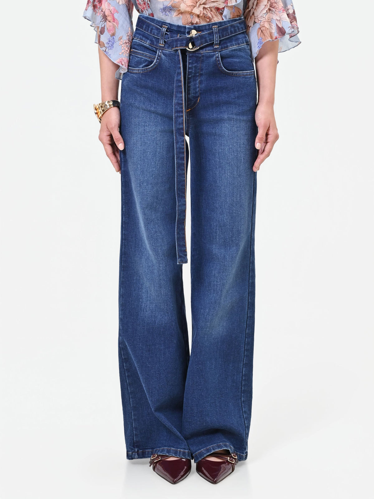 Jeans blu a vita alta con cintura gamba ampia