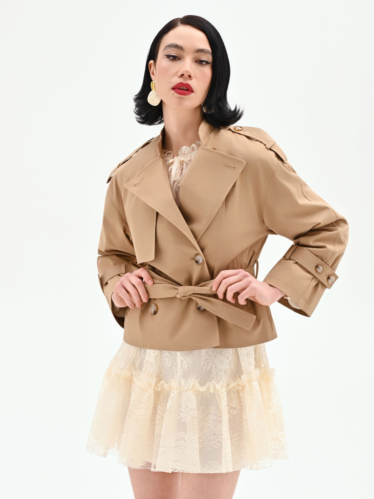 Trench corto over beige