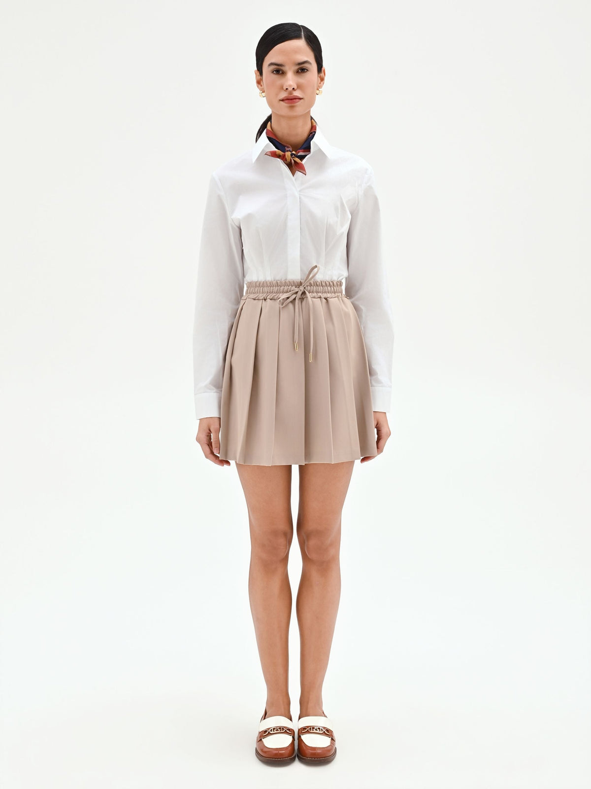 Minigonna a pieghe tortora beige