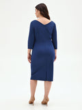 Abito curvy blu brillante con drappeggio laterale