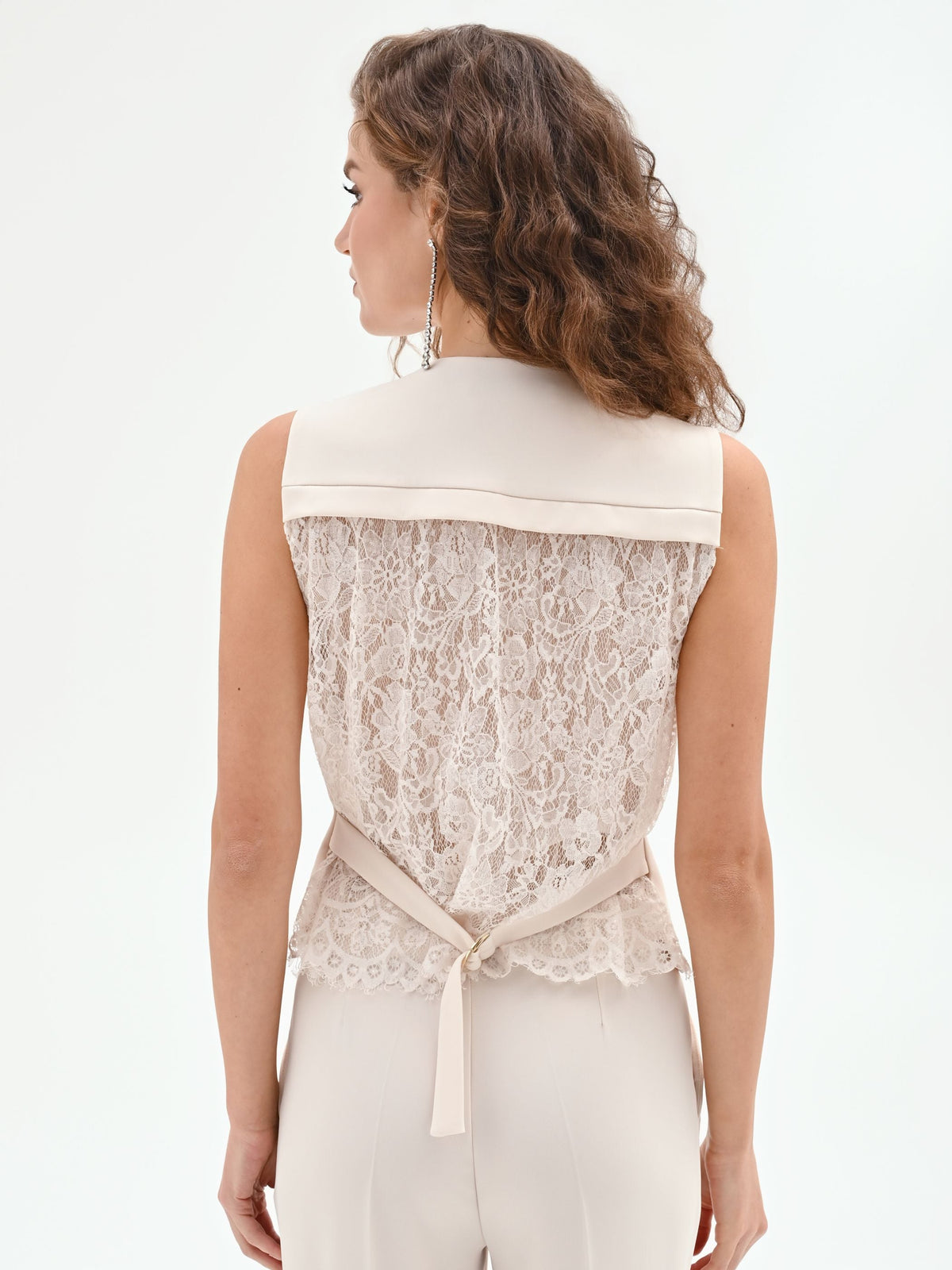 Gilet Bianco in Tessuto Fluido mano Crepe & Pizzo