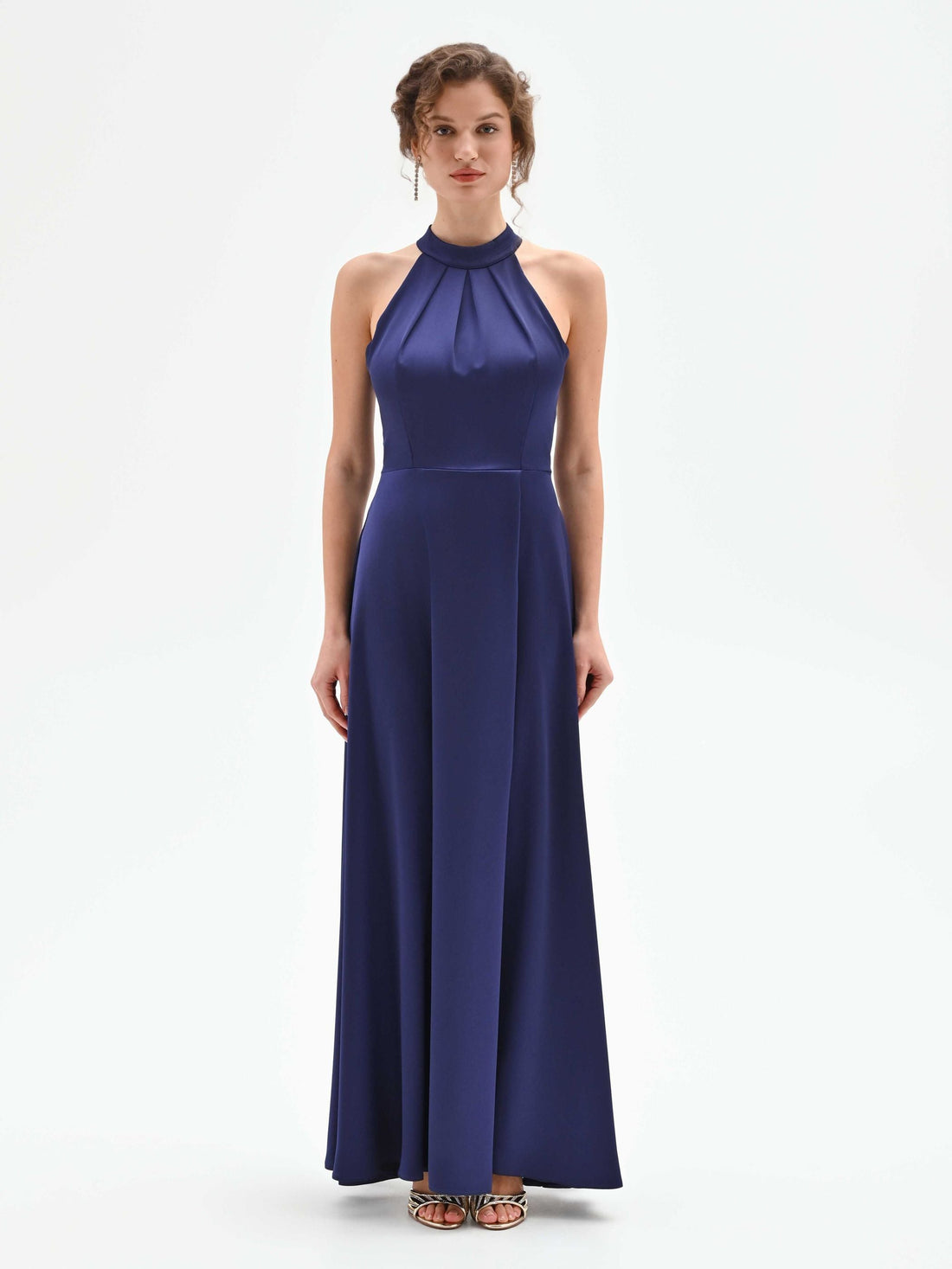 Abito lungo atelier blu indaco con collo alto drappeggiato