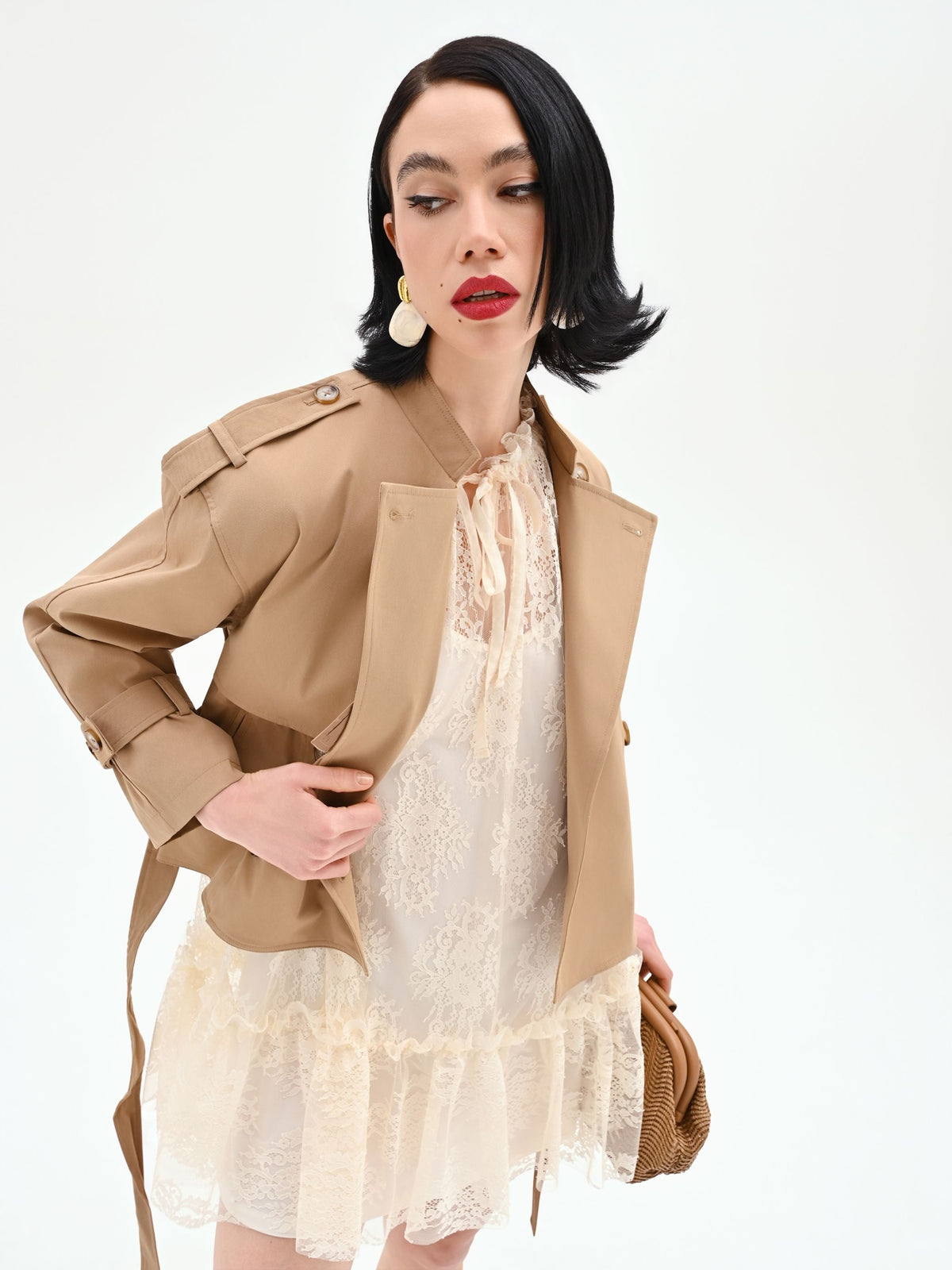 Trench corto over beige