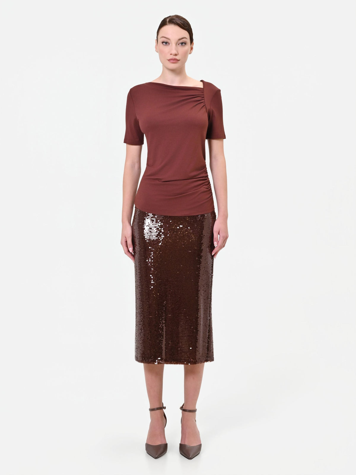 T-shirt asimmetrica moro con drappeggio