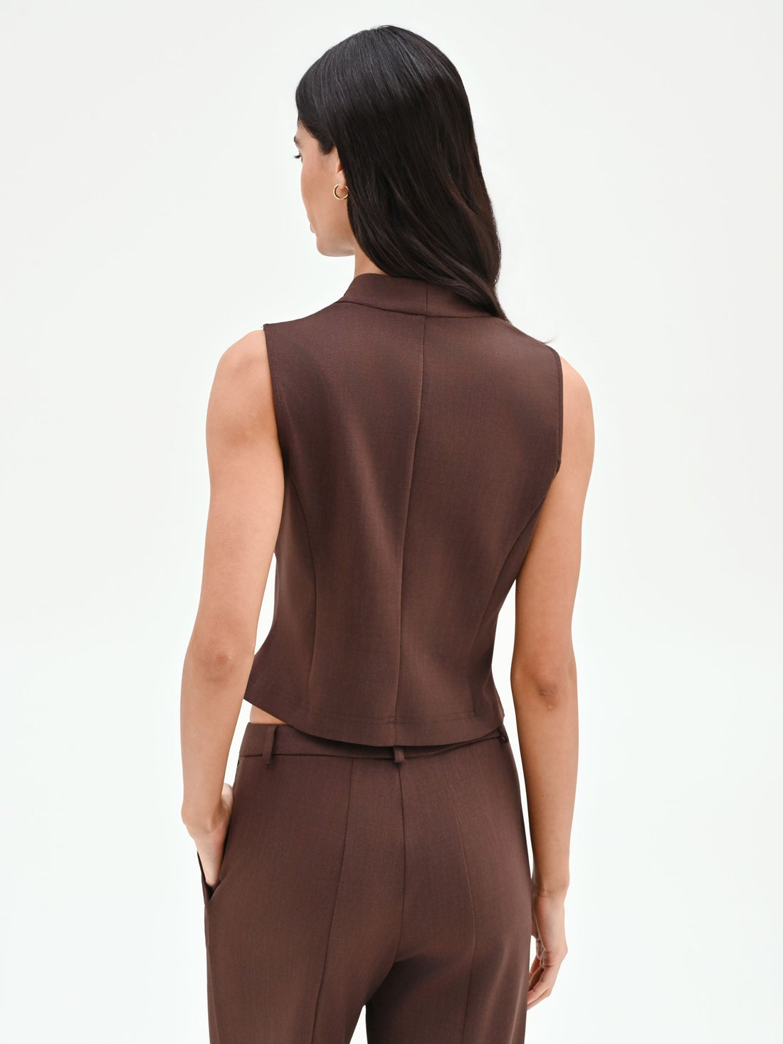 Gilet cioccolato con revers a punta