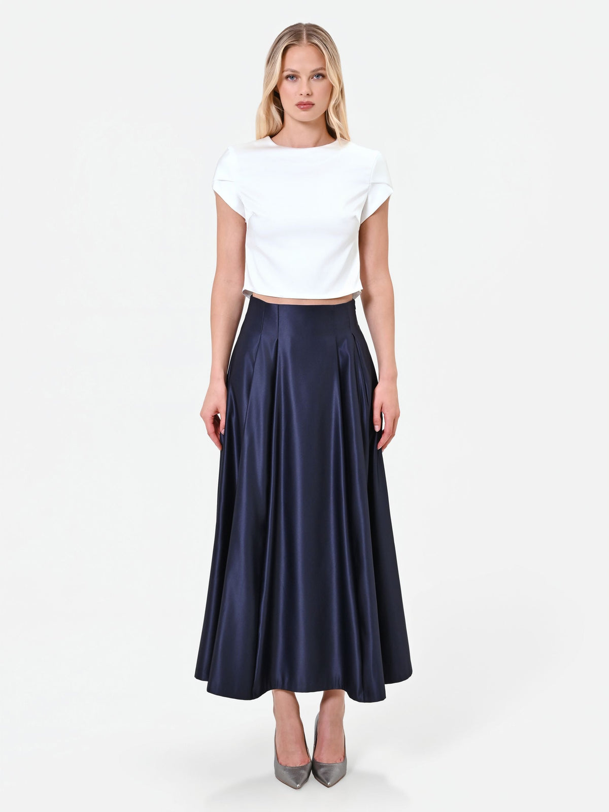 Gonna lunga blu navy con ampie pieghe
