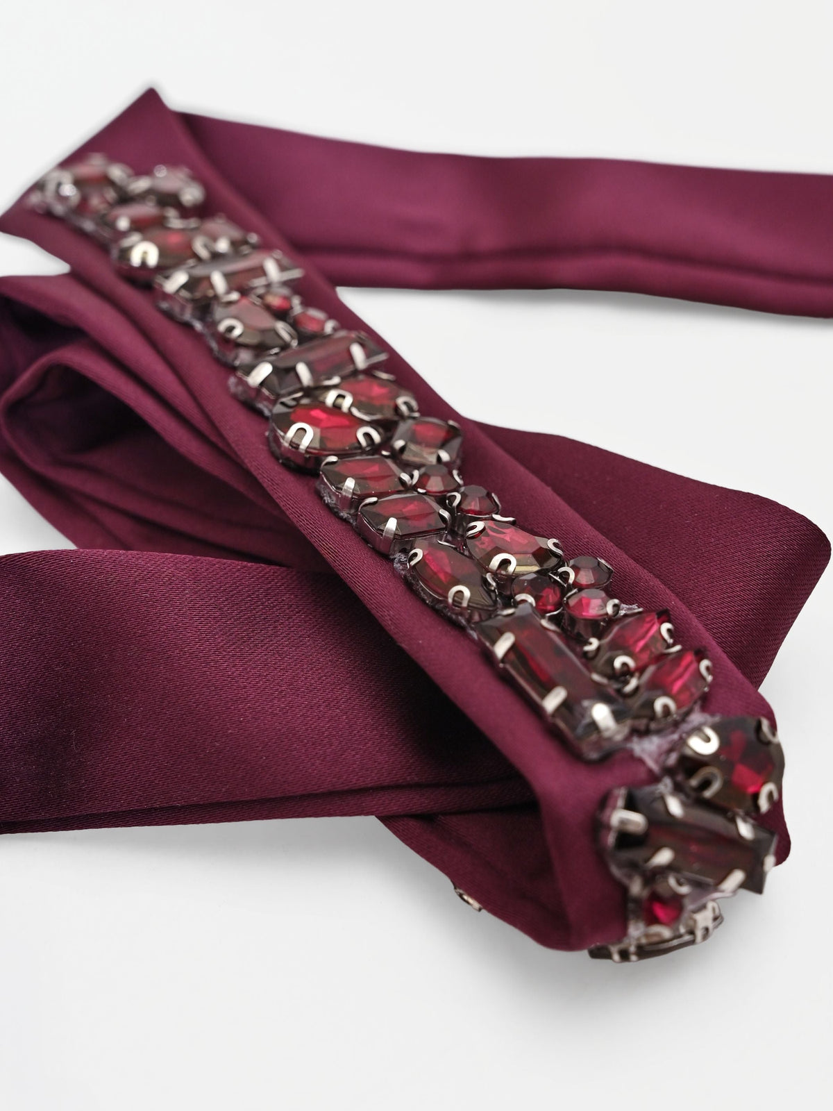 Cintura gioiello bordeaux con cristalli
