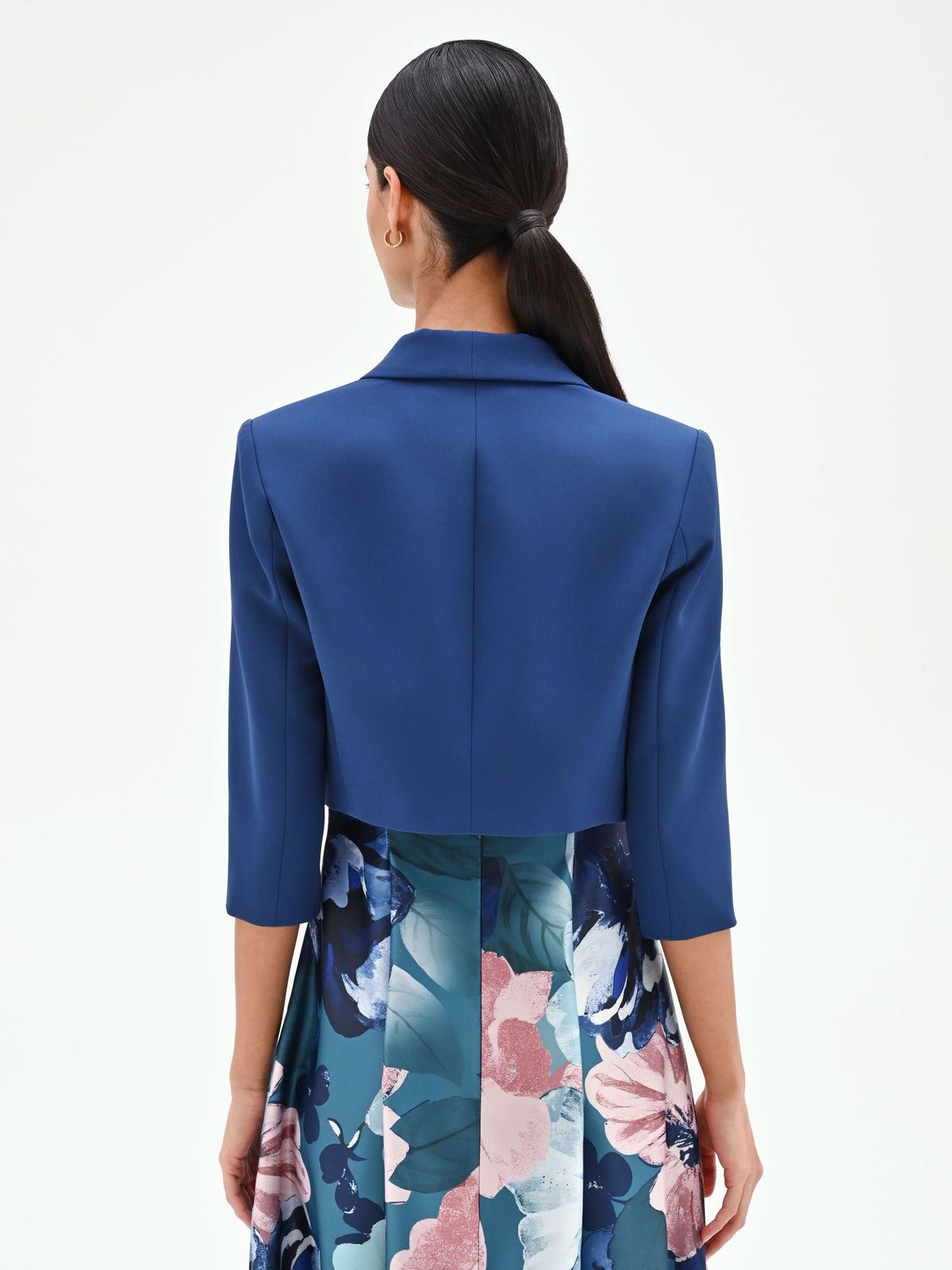 Giacca corta blu brillante con collo sciallato