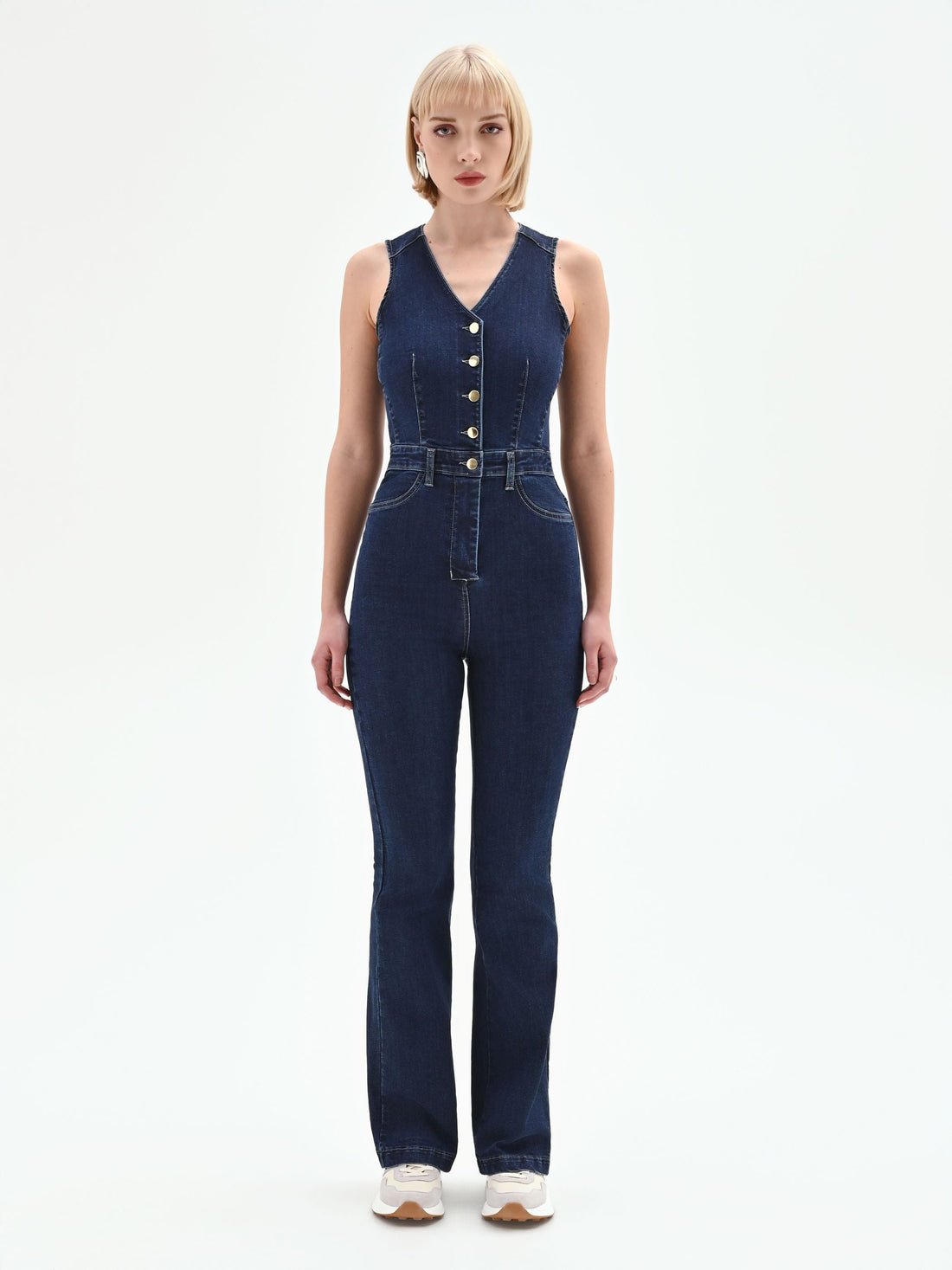 Tuta lunga in denim blu navy con bottoni a vista