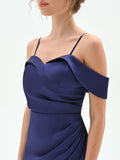 Abito lungo atelier blu indaco con drappeggio laterale