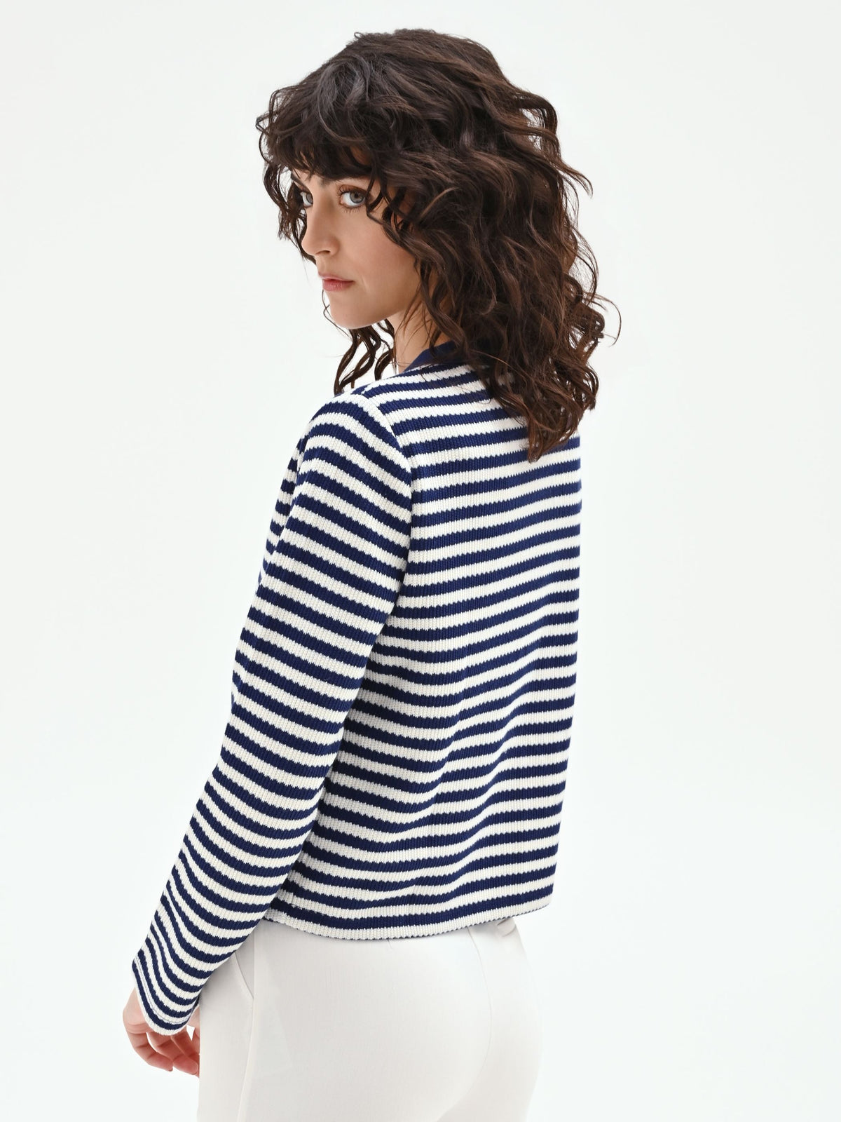 Giacca blu in maglia a righe
