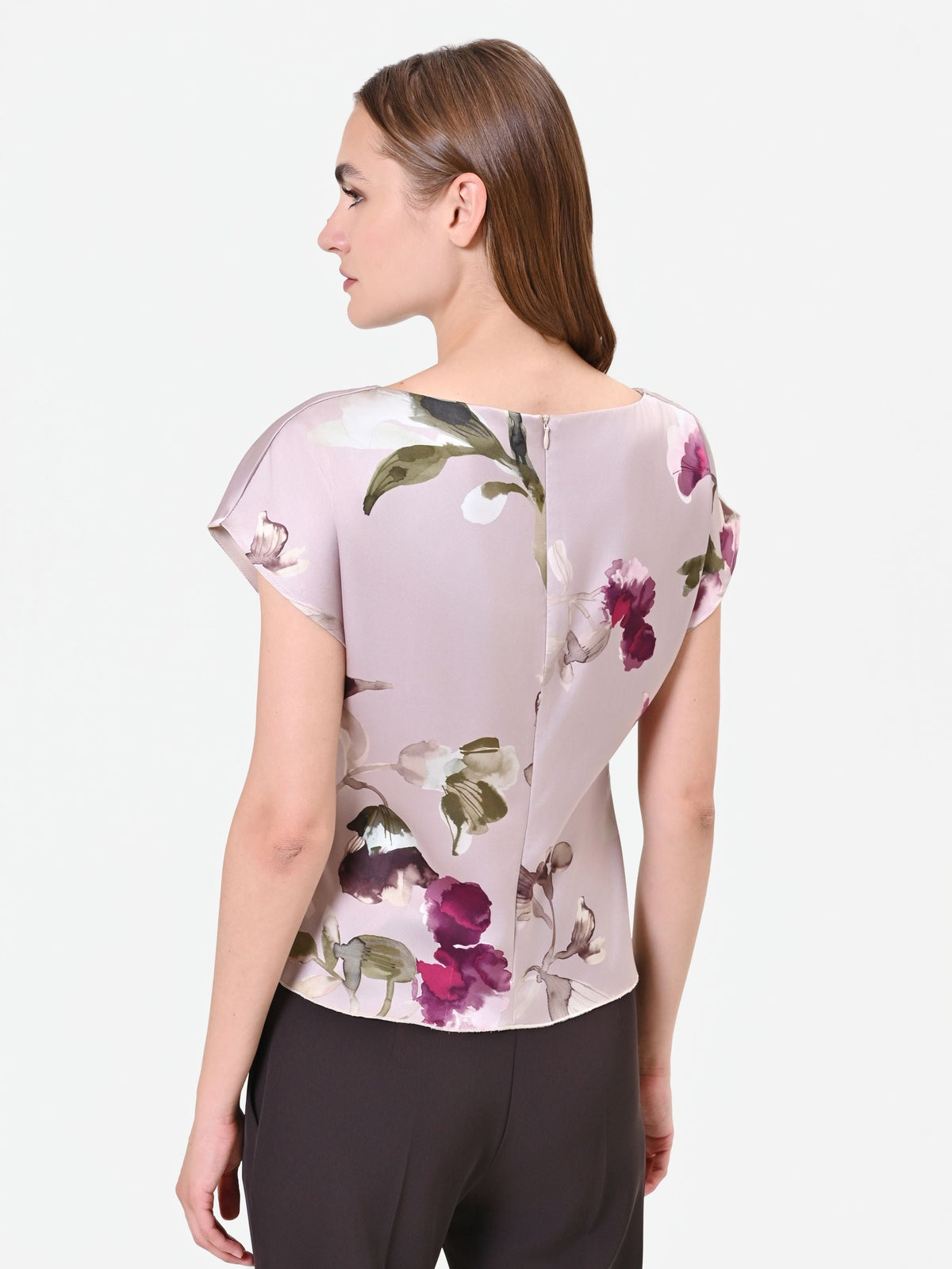 Blusa in raso tortora beige con stampa floreale