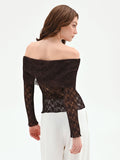 Blusa in pizzo cioccolato con spalle scoperte