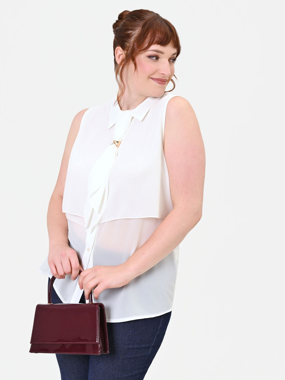 Camicia Curvy smanicata bianca in georgette a strati