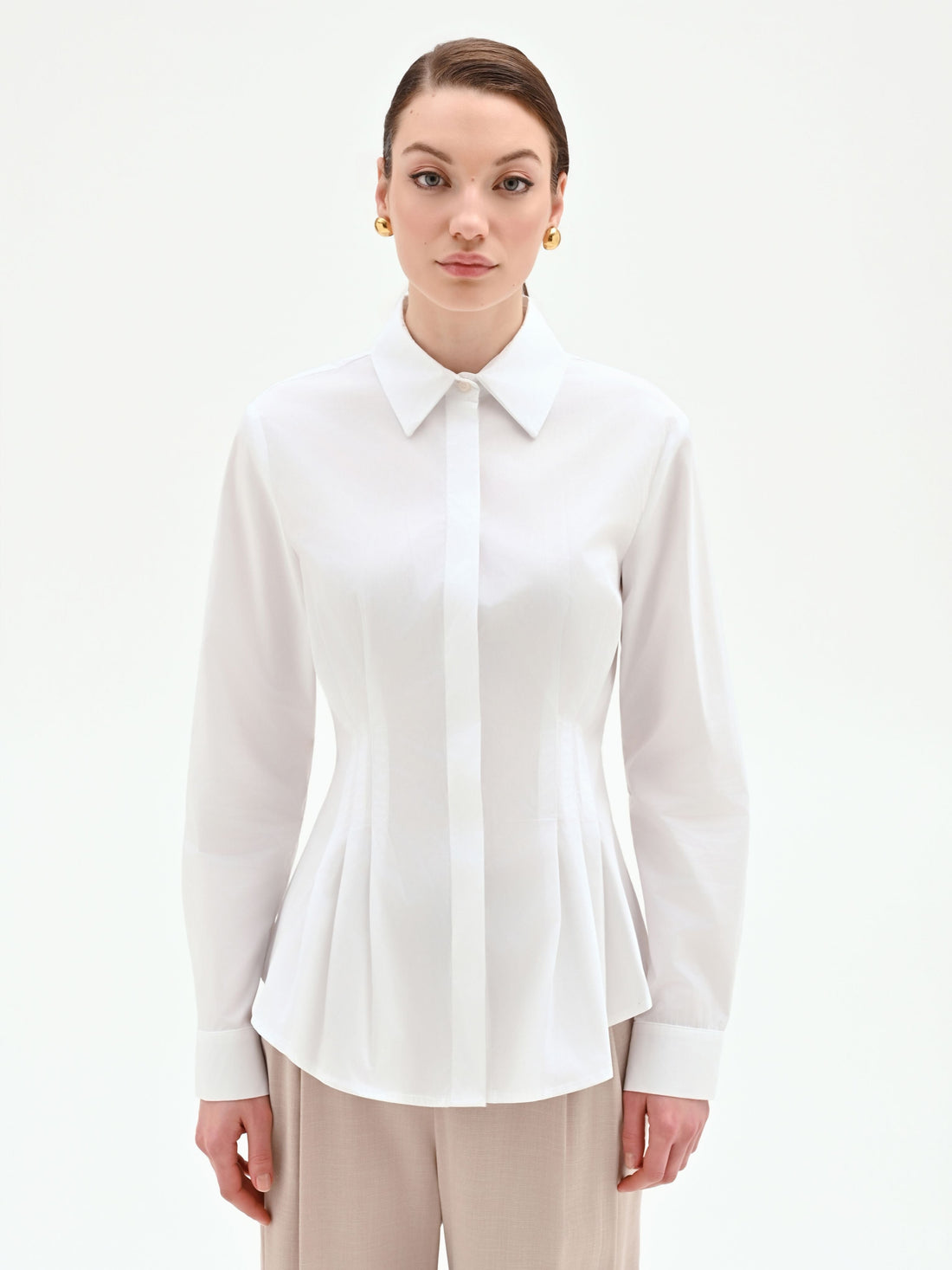 Camicia bianca con baschina