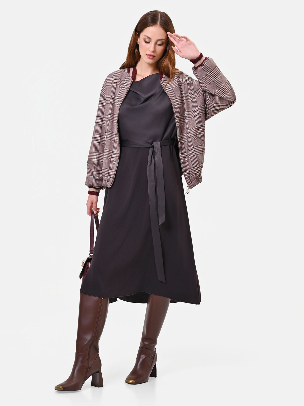 Abito midi marrone in raso