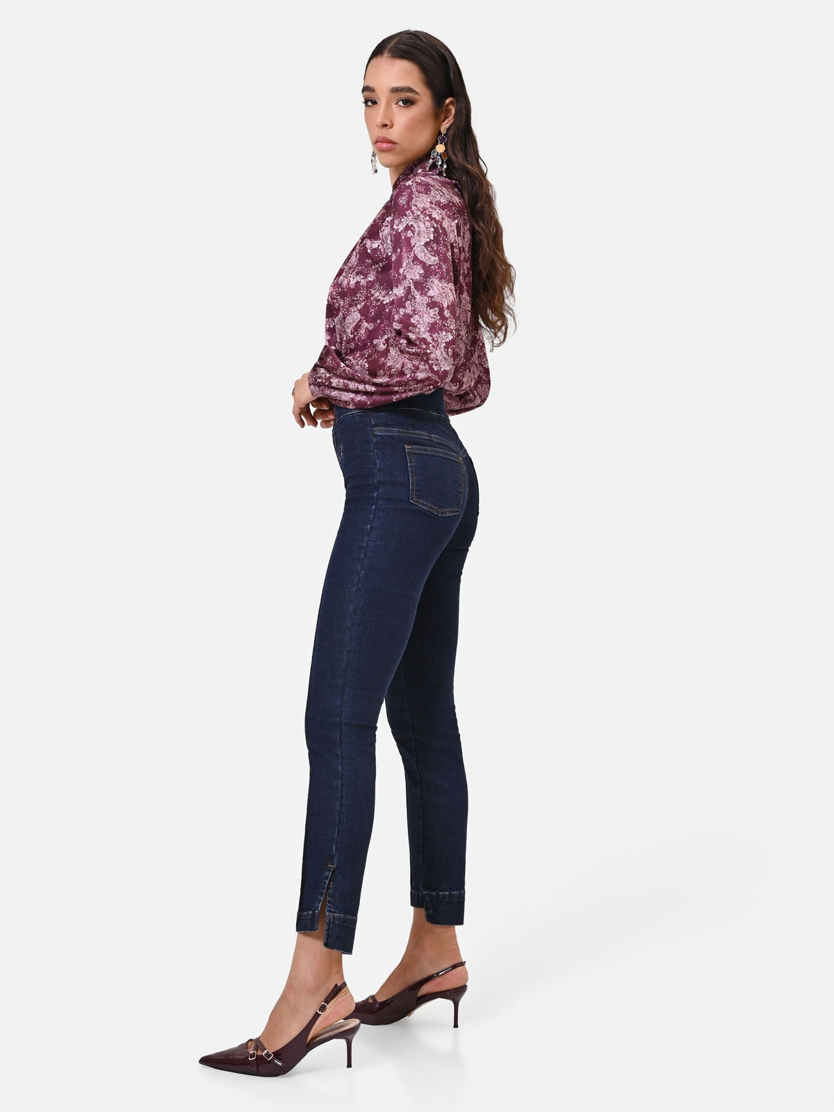 Jeans blu navy con vita a bustino
