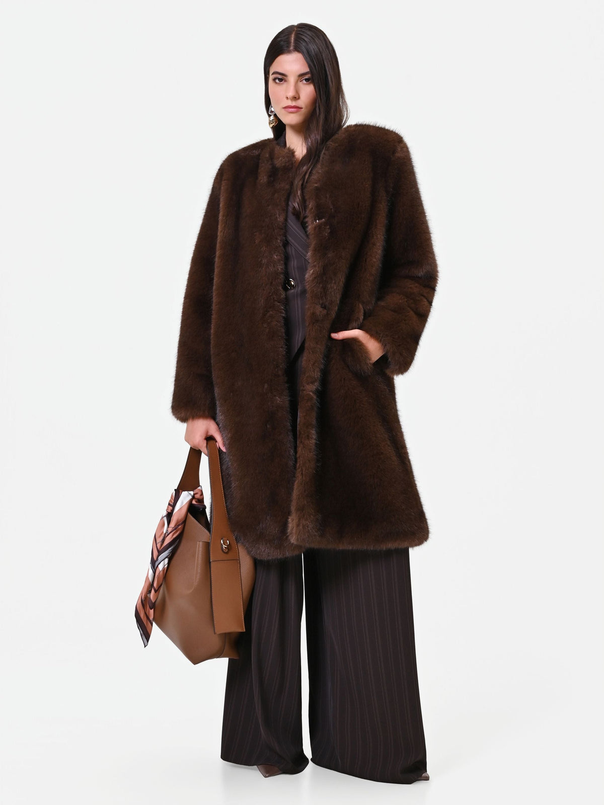 Cappotto effetto pelliccia marrone Giorgia Palmas X Rinascimento