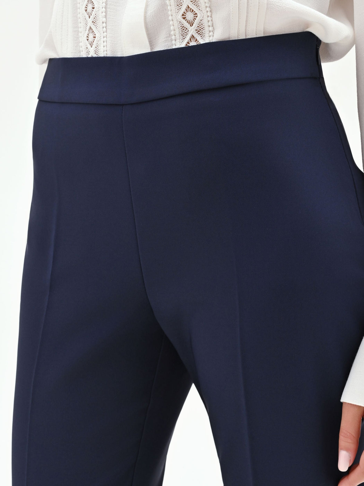 Pantaloni a zampa blu in tessuto tecnico