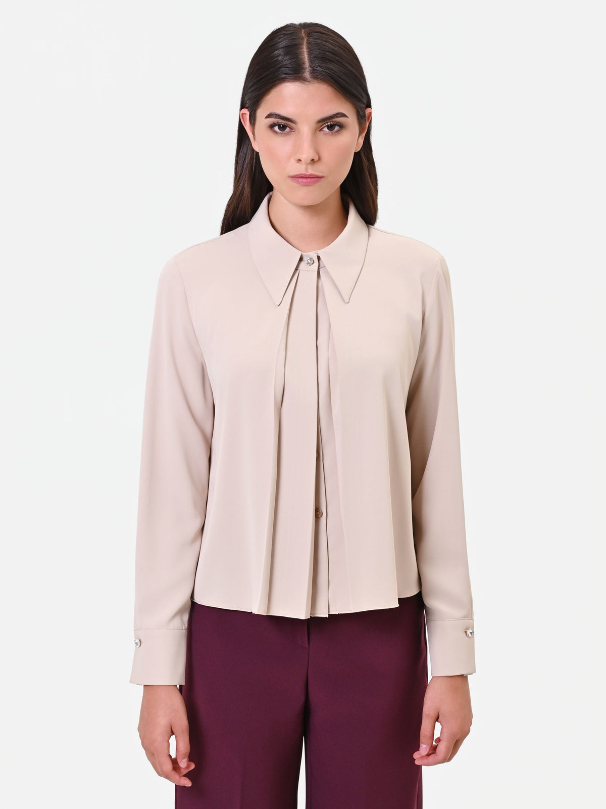 Camicia tortora beige in georgette con pieghe sovrapposte