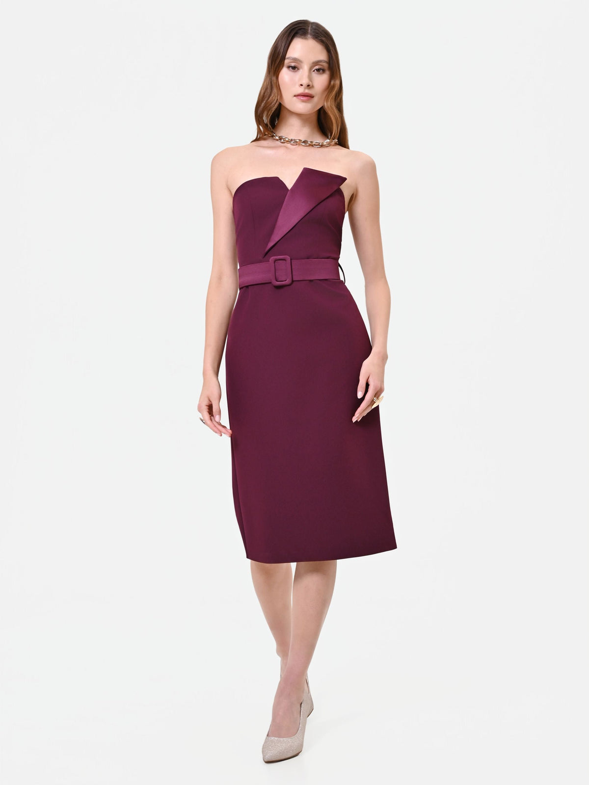 Tubino Bordeaux con Cintura e Rever