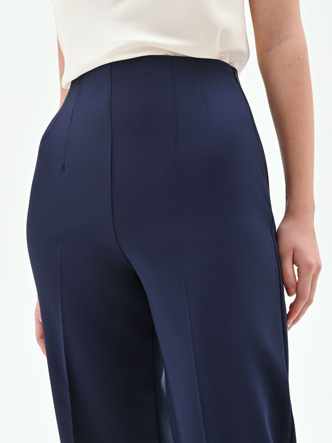 Pantalone palazzo blu in tessuto tecnico