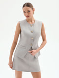 Gilet grigio sciancrato con bottoni dorati