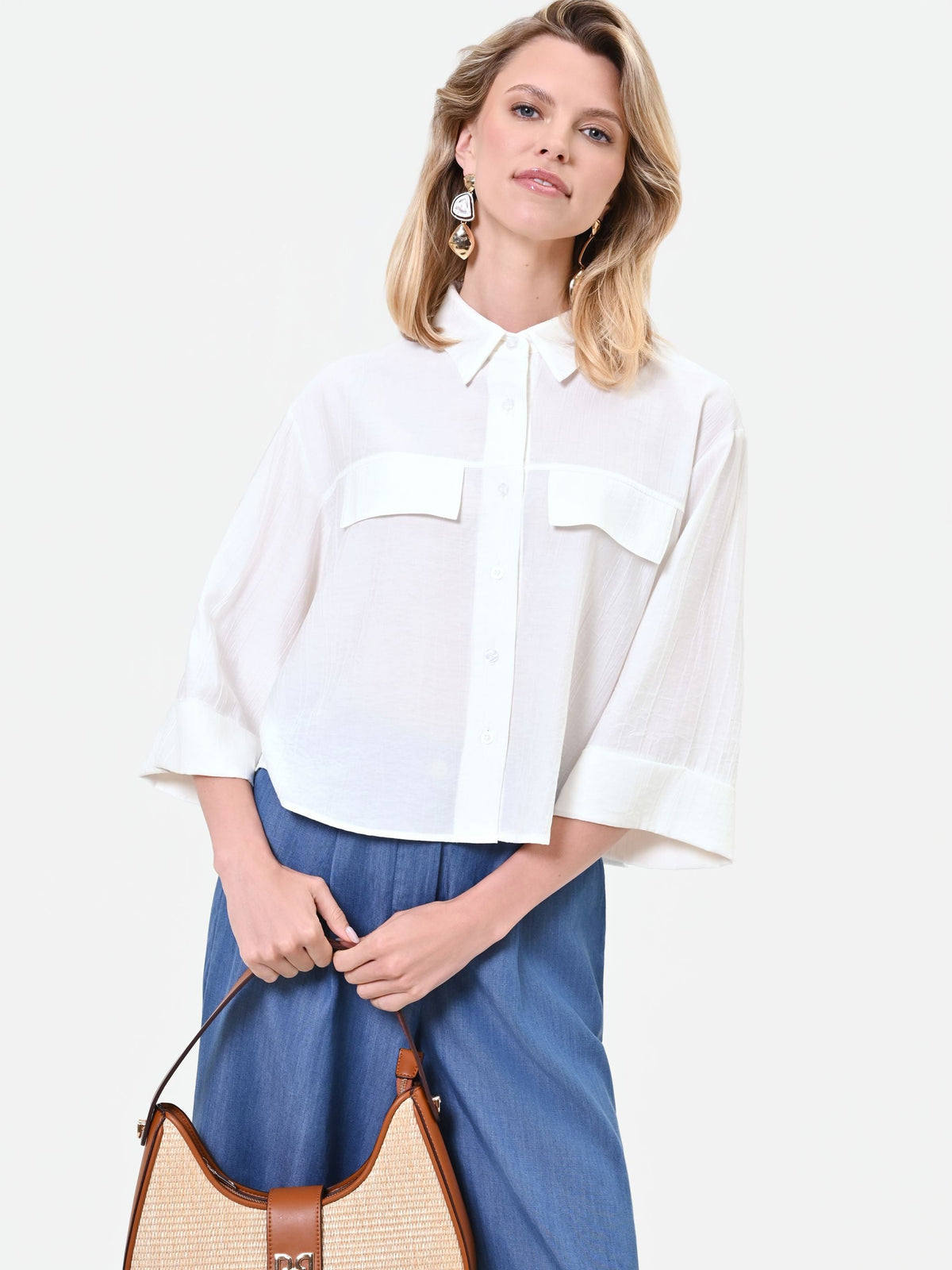 Camicia boxy bianca con tasche