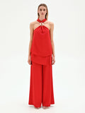 Top rosso con scollo all'americana e anello