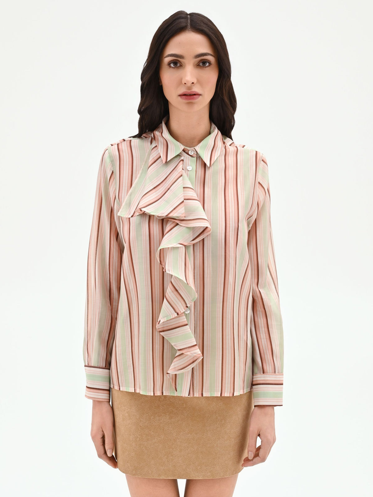 Camicia rosa a righe con rouche