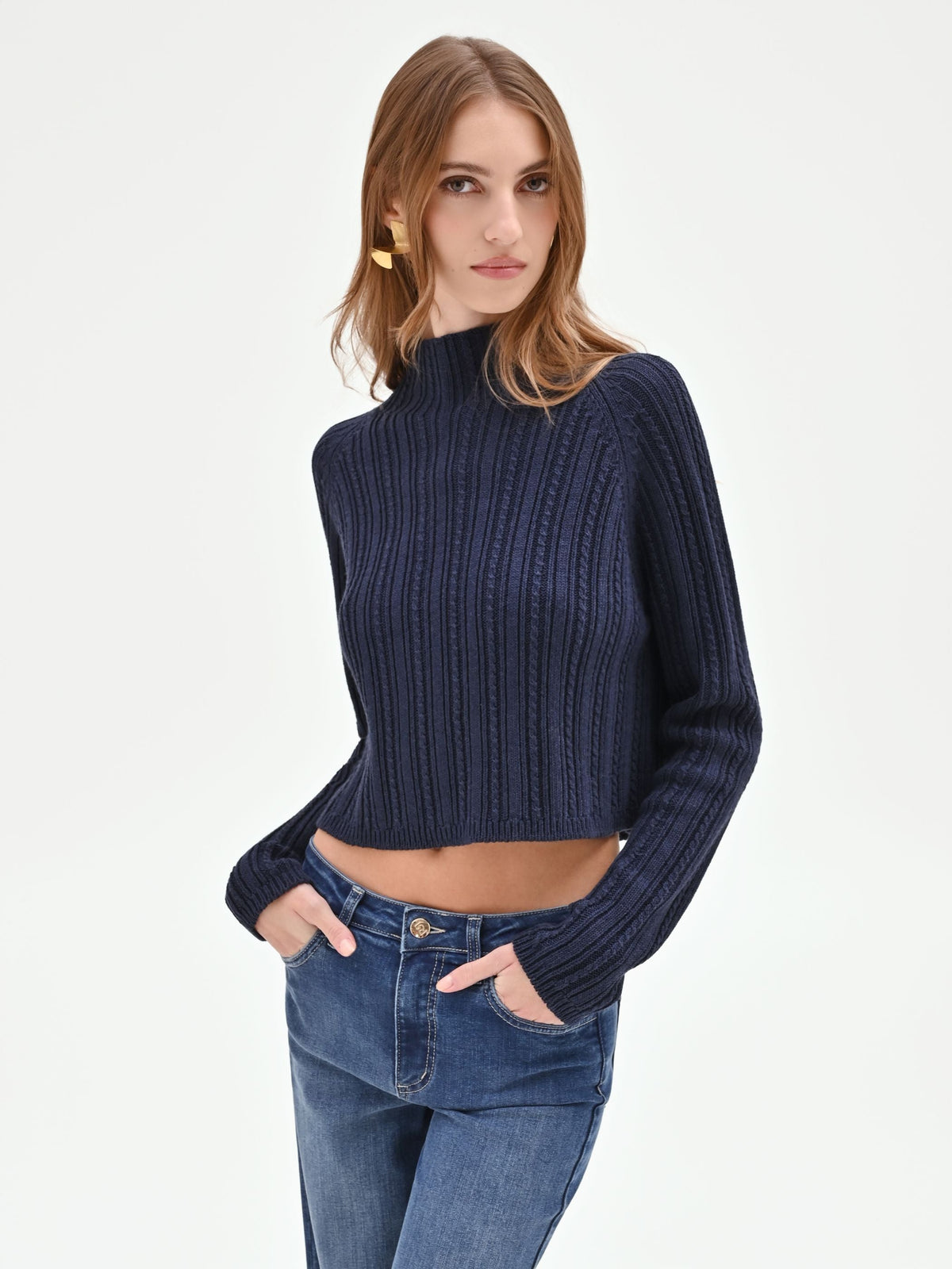 Maglia cropped blu a costine
