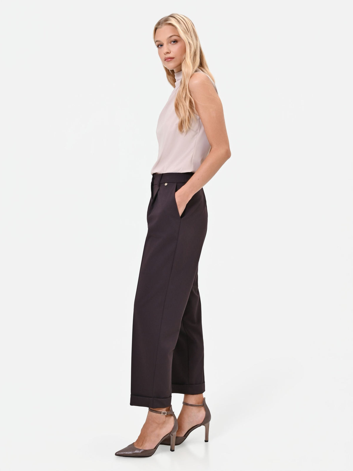 Pantalone dritto con risvolto marrone moro in poliviscosa