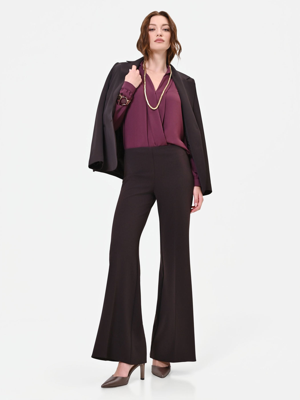 Pantalone a palazzo moro marrone in scuba mano crepe