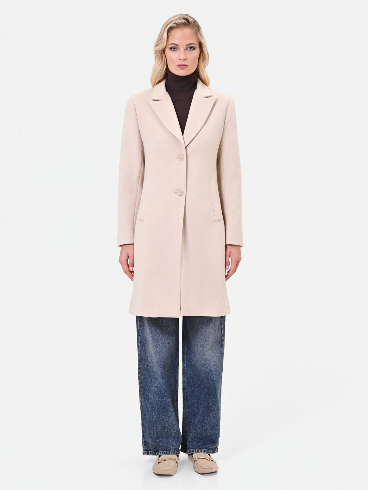 Cappotto monopetto tortora beige in velour con revers a lancia