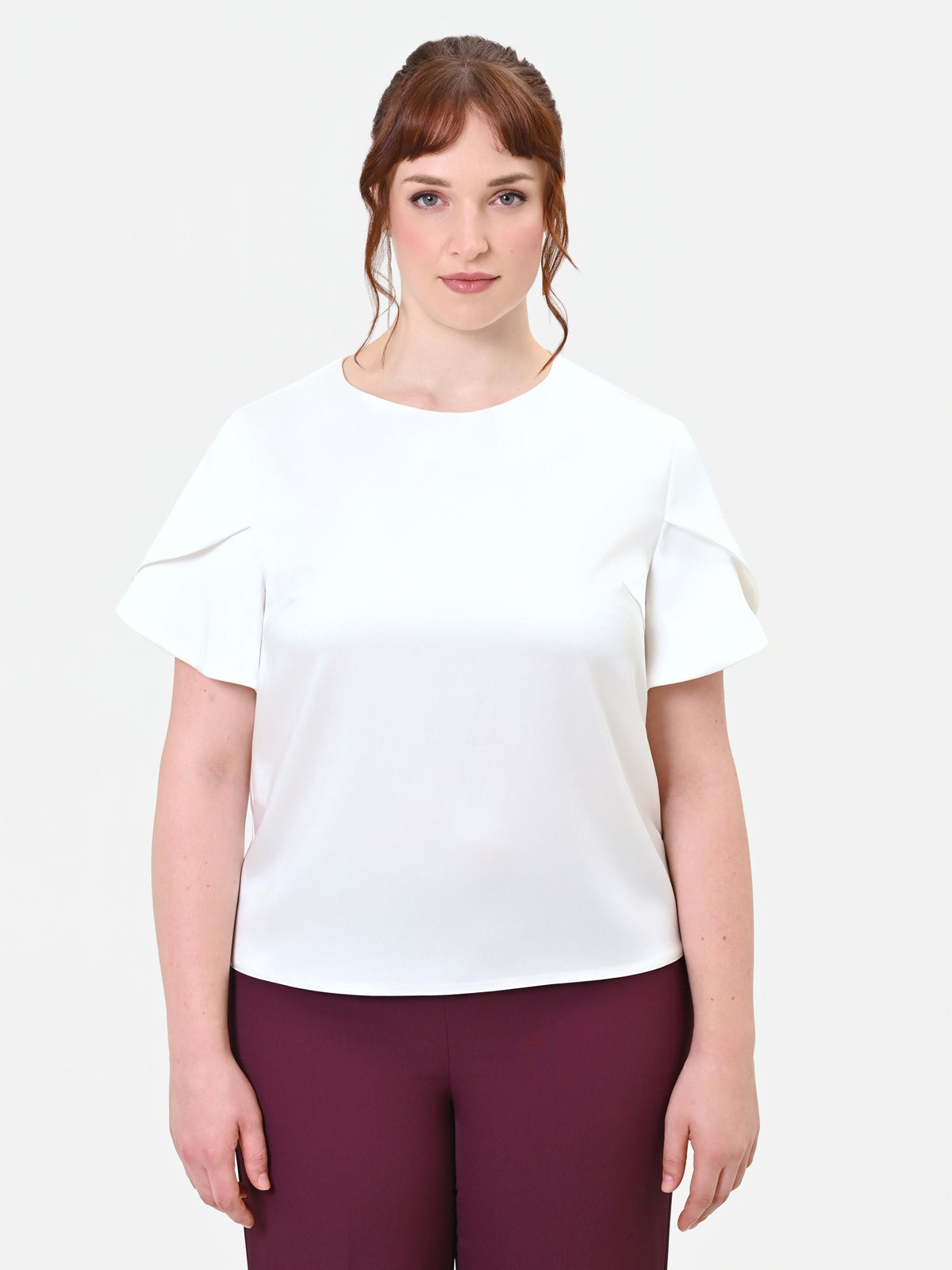 Blusa Curvy bianca in raso con maniche a petalo