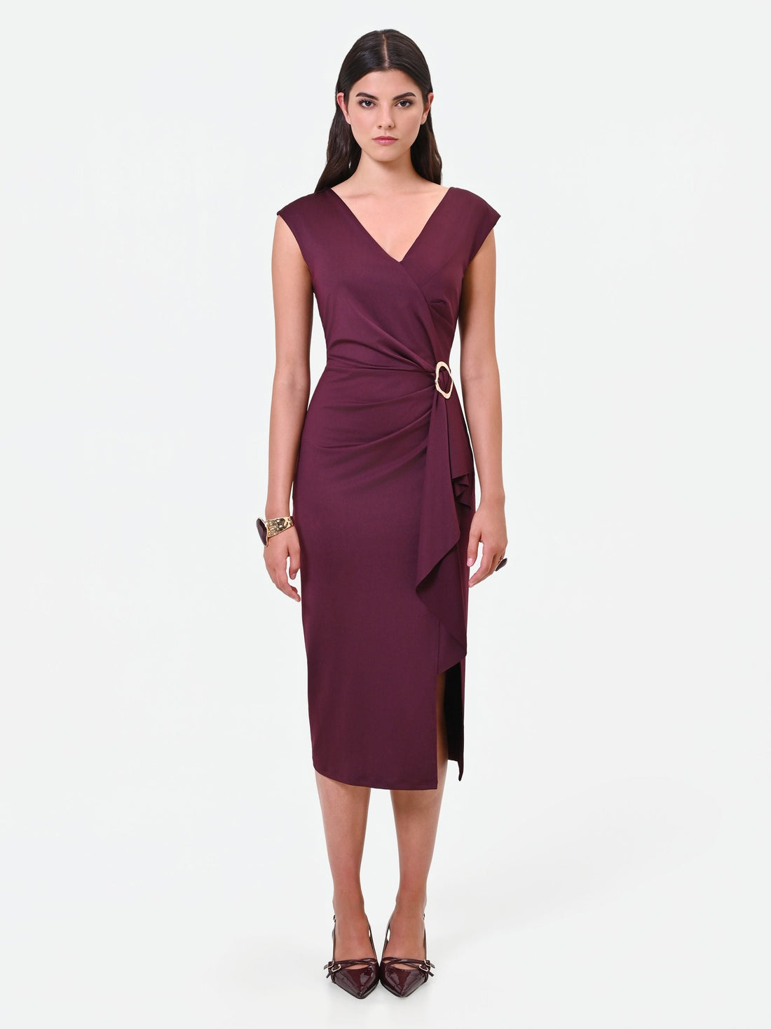 Abito midi drappeggiato bordeaux con fibbia