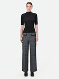 Maglia nera a costine con bottoni decorativi in misto viscosa