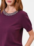 Maglia in viscosa bordeaux con scollo gioiello