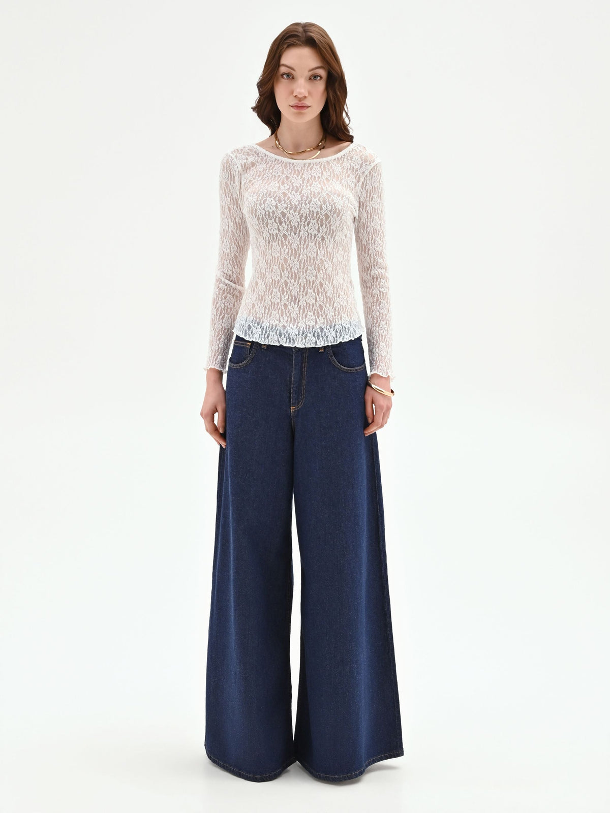Blusa panna sfiancata in pizzo floreale