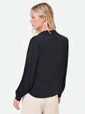 Blusa nera in raso con incrocio a portafoglio