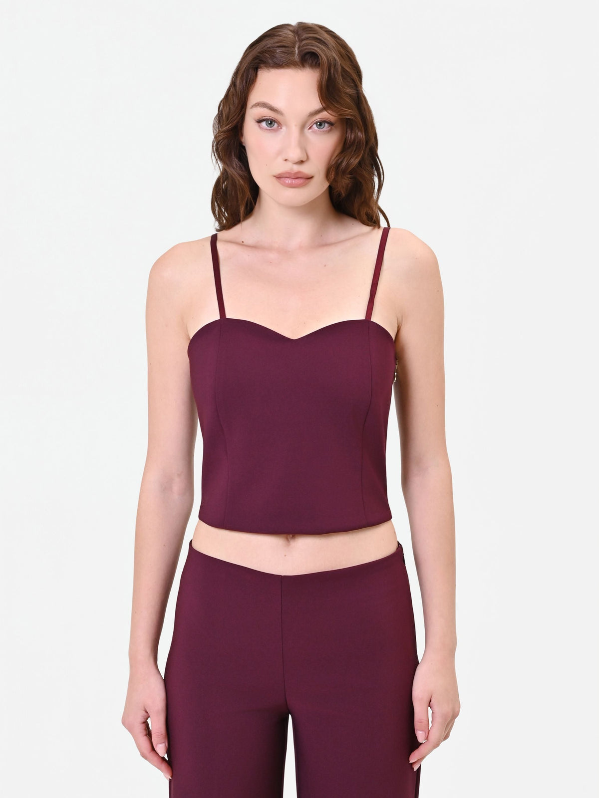 Top crop bordeaux rosso con scollo a cuore