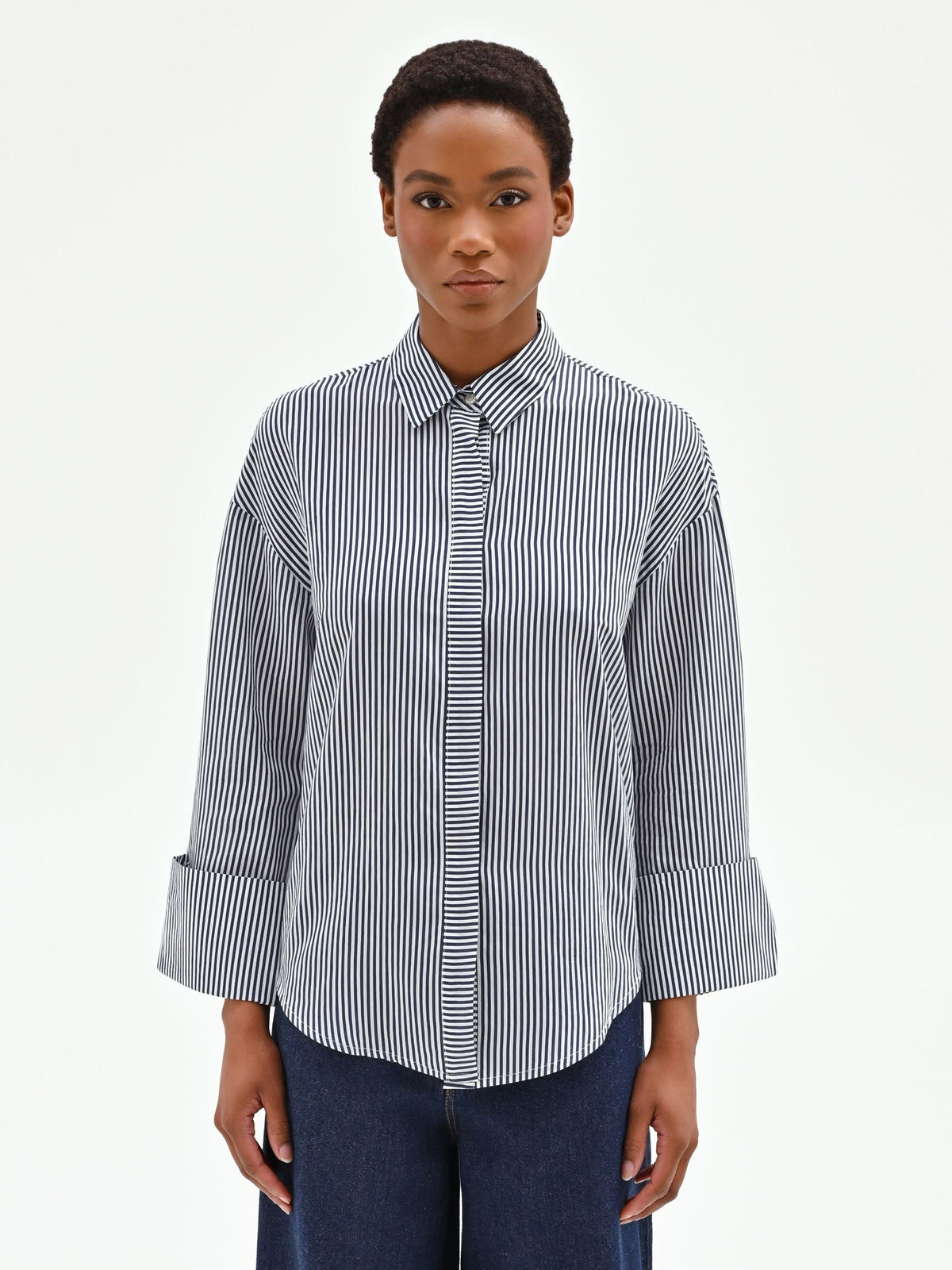 Camicia in viscosa a righe dal volume morbido