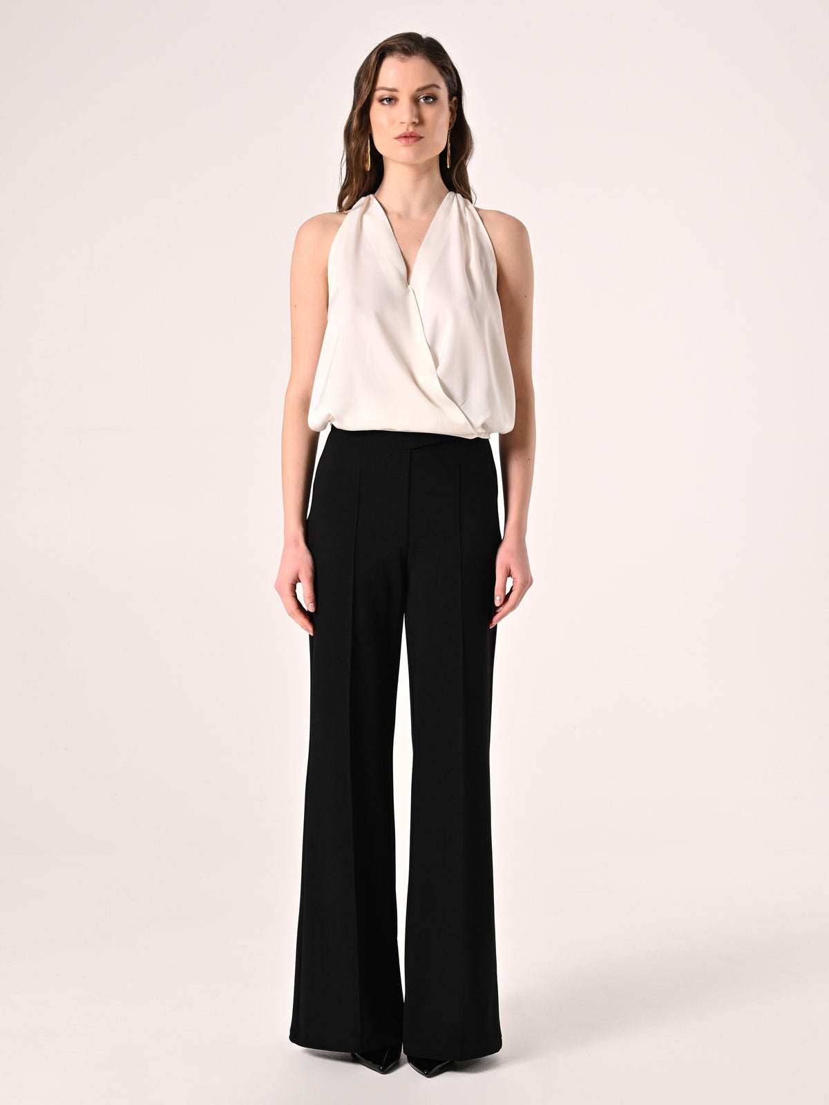Top Bianco in Raso con scollo all'Americana