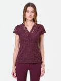 Top bordeaux in pizzo con scollo incrociato