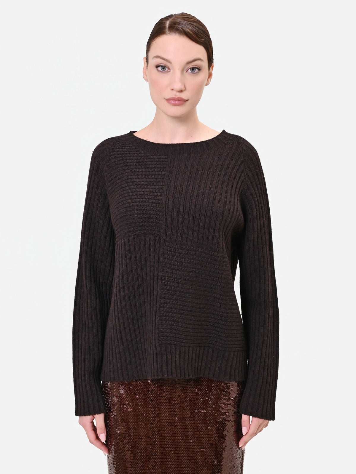 Maglia marrone moro con texture a coste misto viscosa e alpaca