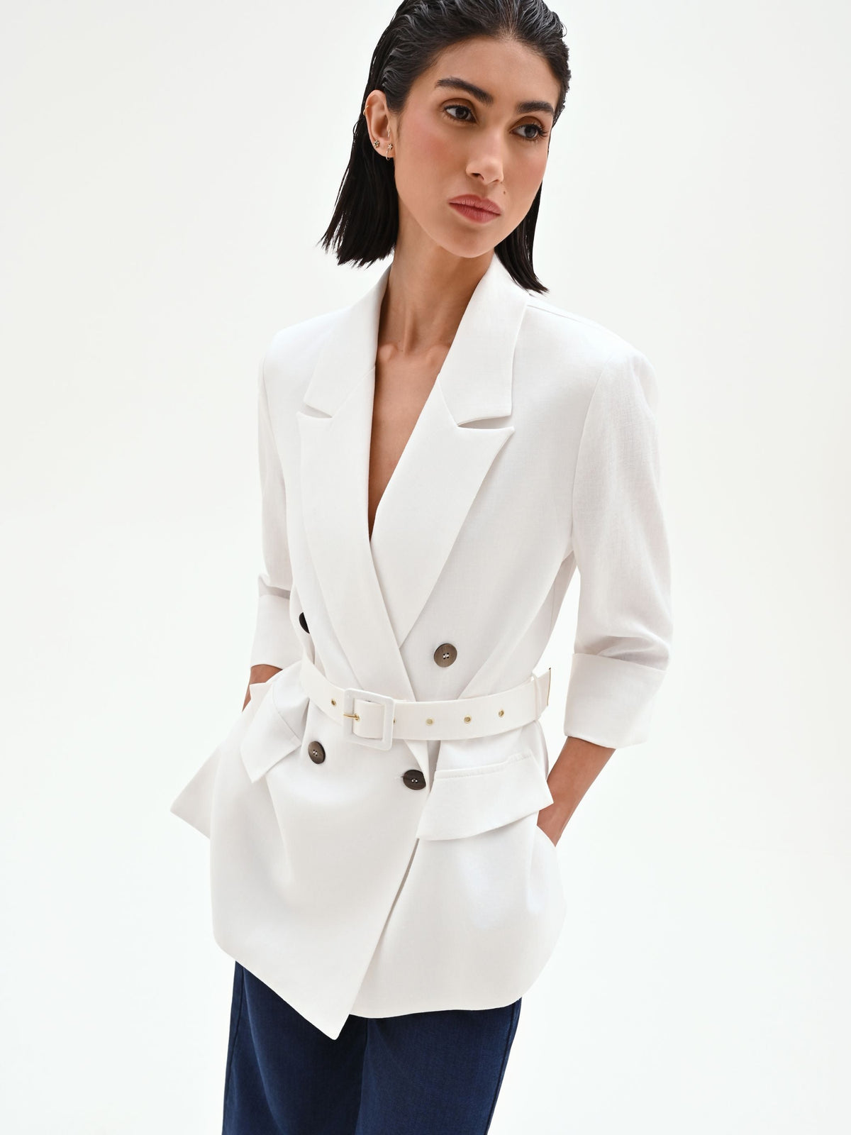 Blazer doppiopetto panna in lino con cintura