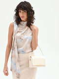 Top cielo azzurro con stampa acquerello e collo foulard